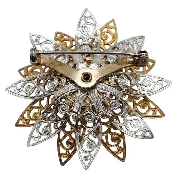 VINTAGE SILVER & GOLDTONE FILIGREE DESIGN & CRYSTAL STARBURST FLOWER BROOCH - Picture 3 of 3
